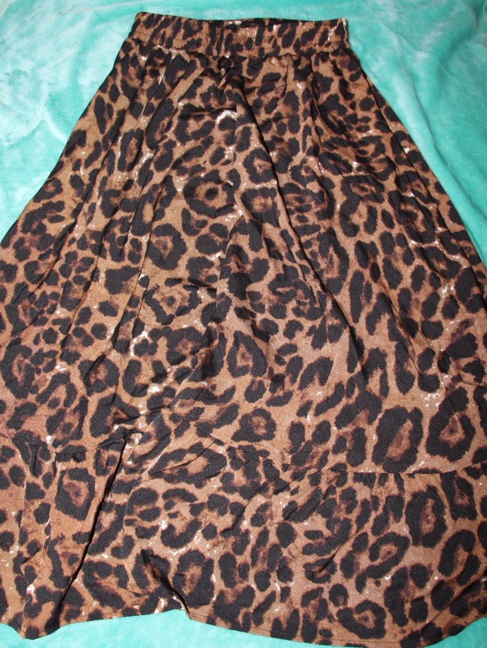 Women's Leopard Print Skirt - Picture 3 of 7